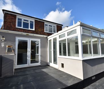 4 bedroom semi-detached bungalow to rent - Photo 4