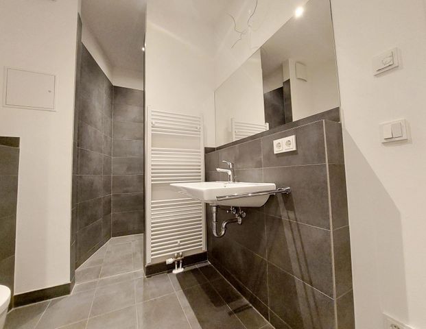 Leipzig: ** Wohnen an der Weißen Elster/ 3-Raumwohnung mit Loggia, EBK & Tiefgarage ** - Photo 1