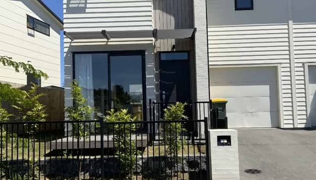 Easy living in Huapai - Photo 1