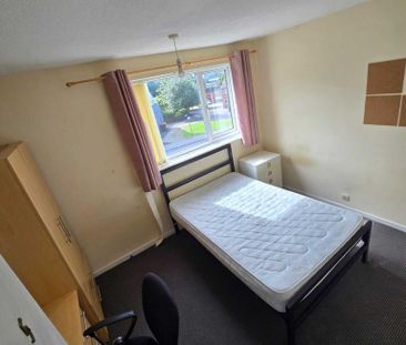6 bedroom terraced house to rent - Photo 1
