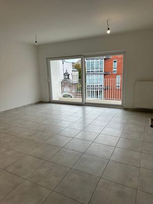 Appartement te huur - Photo 1