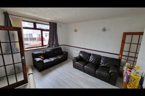 3 Bed Semi-Detached House, Keightley Road, LE3 - Photo 1
