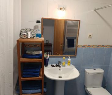 Apartamento de alquiler en Centro - Manguilla - Photo 2