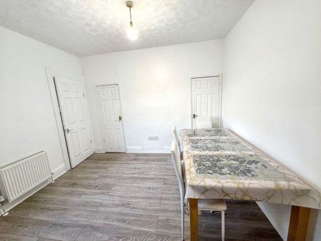 3 bed upper flat to rent in NE15 - Photo 4