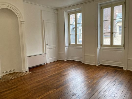 Location Appartement 5 pièces 220m² BESANCON 25000 - Photo 1