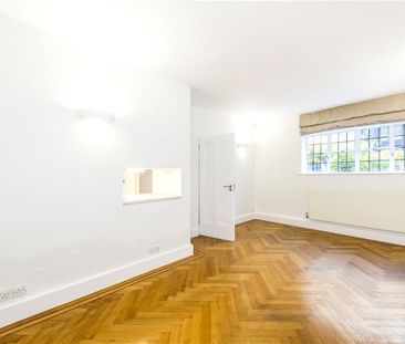 A spacious mews house that offers flexible accommodation in a quiet... - Photo 5