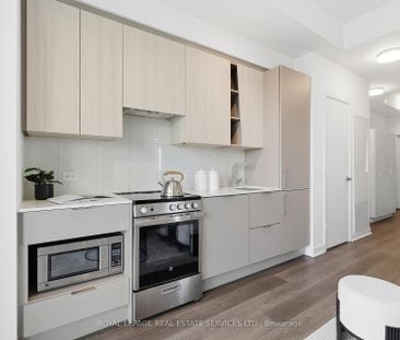 For Lease - 3900 Confederation Parkway Unit# 1811, Mississauga, Ont... - Photo 6