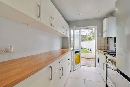 3 bedroom house to rent - Photo 2