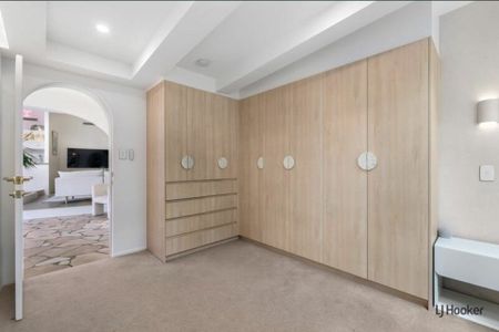 Resort-Style Luxury Meets Effortless Coastal Living - 'Casa Palma' - Photo 2