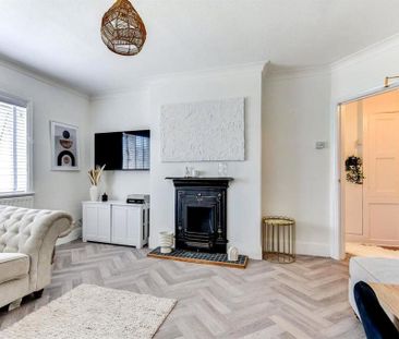 1 bedroom in a house share to rent - Photo 6