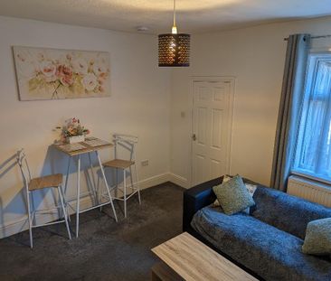 3 bedroom terraced house to rent - Photo 1