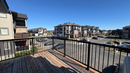 For Lease - 173 Anthracite Private, Barrhaven, Ontario - Photo 2