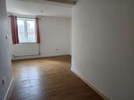 Chapel Street, Woking, GU21 - Photo 2