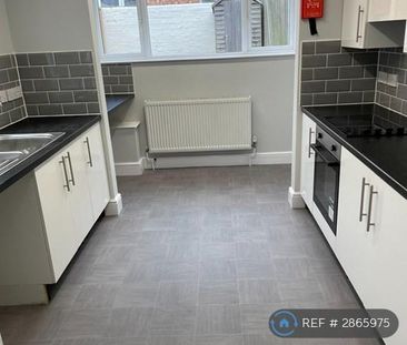3 bedroom terraced house to rent - Photo 5