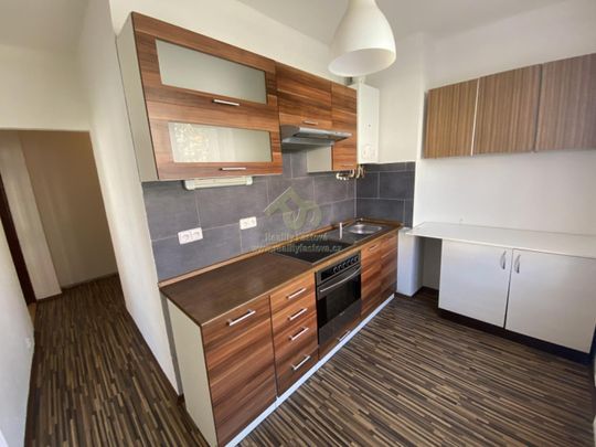 Pronájem bytu 2+1 56 m², 1. máje, Hrádek - Photo 1