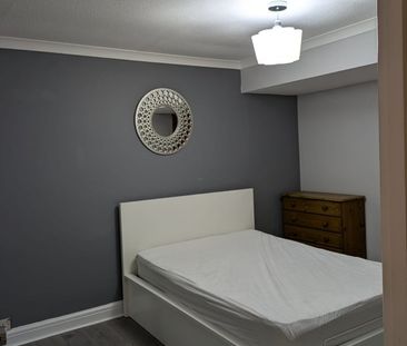 1 Bed Flat, Kingfisher Place, RG1 - Photo 1