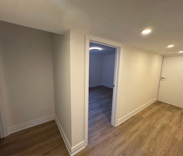 For Lease - 1590 Liveoak Drive Unit# Basement, Mississauga, Ontario - Photo 4