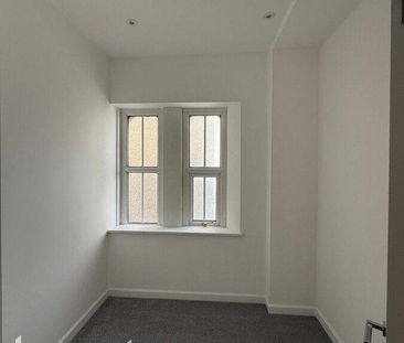 3 bedroom maisonette to rent - Photo 2