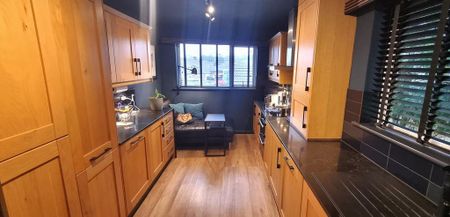 3 bedroom apartment to rent - Photo 5