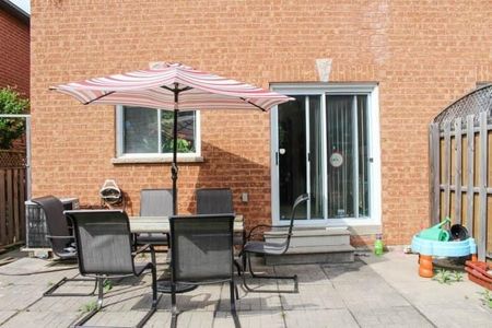 For Lease - 5611 Palmerston Crescent, Mississauga, Ontario - Photo 5