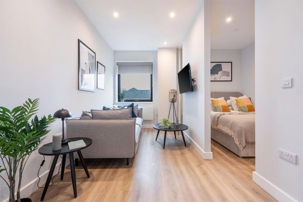 Studio to rent - Photo 1