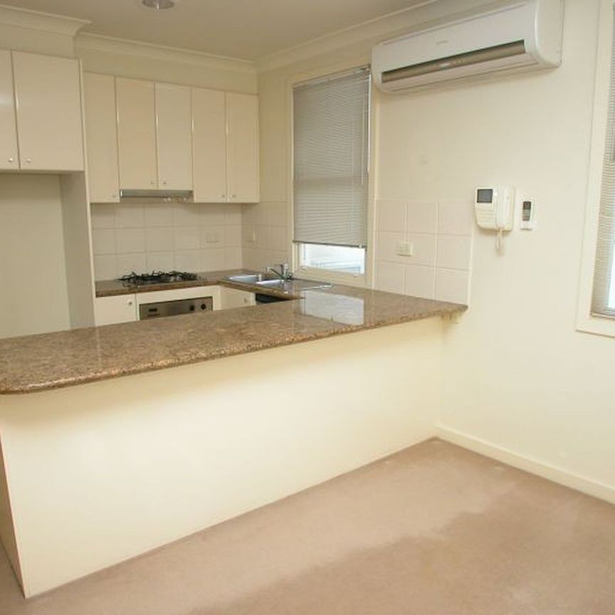 Unit 3/68 Rowena Parade, - Photo 1