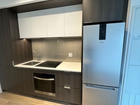 For Lease - 395 Square One Drive Unit# 807, Mississauga, Ontario - Photo 2