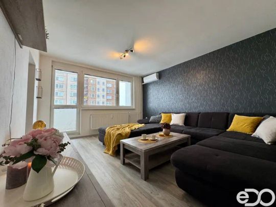 Pronájem bytu 3+1 s lodžií 78 m - Fotografie 1