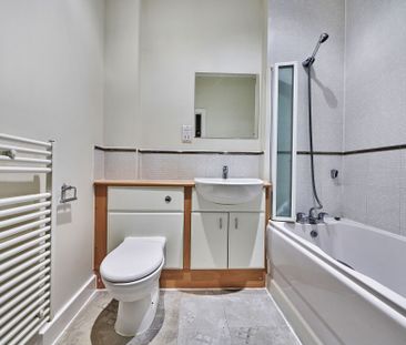 Available part-furnished from 05/12/2025 - Photo 4