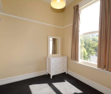 FOUR BEDROOM FLAT AVAILABLE FOR 2025 - Photo 2