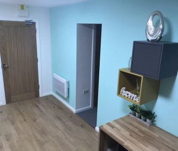 2 Bed Flats - Photo 3