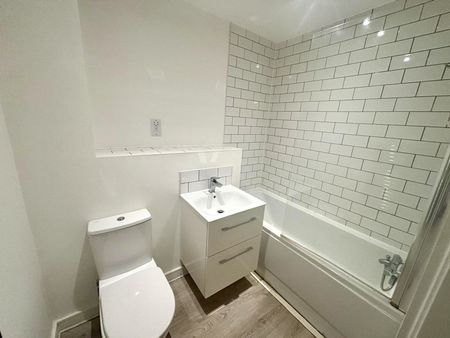 ErasmusDrive, DERBY - Photo 4