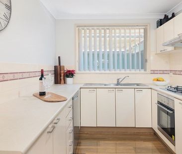 Great Family Home - Spacious 3 Bedroom House! - Photo 2