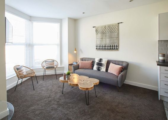 West Terrace - Photo 1