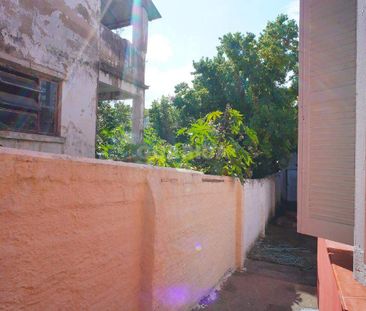 Casa com pátio, ideal para quem busca conforto e praticidade. O imó... - Photo 6
