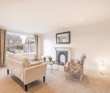 3 bedroom semi-detached bungalow to rent - Photo 2