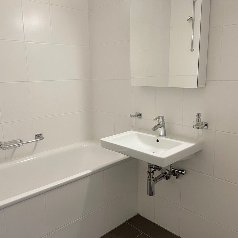 Proche aéroport et organisations internationales - Foto 1