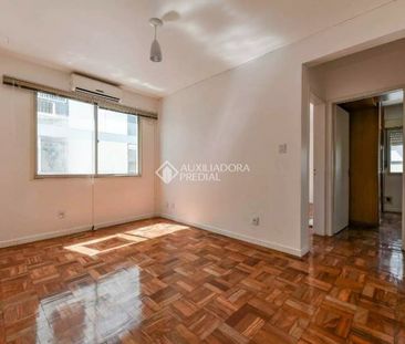 Apartamento com 2 quartos e 53m² para alugar em Petrópolis, Porto A... - Foto 1