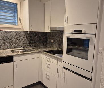3.5 Zimmer Wohnung zentral mit grossem Sitzplatz - Photo 4