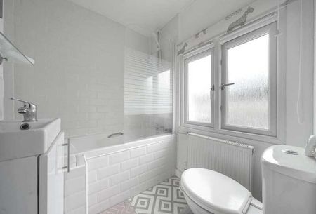 Upper Park Street, Cheltenham, Gloucestershire, GL52 - Photo 2