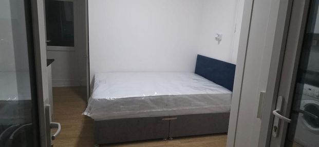 Terraced house to rent - Photo 1