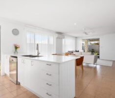 Bright, Airy & Beautiful 4x2 Family Home Near the Beach - Photo 1