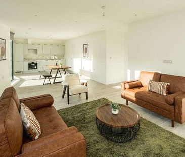 Cuckoo Hall Lane, London, N9 - Photo 3