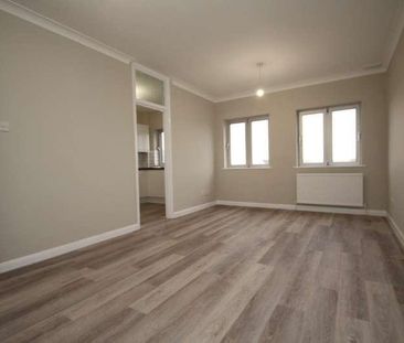 Shifford Crescent Maidenhead Berkshire, SL6 - Photo 2