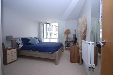 2 Bed Flat, Grant House, SW9 - Photo 3