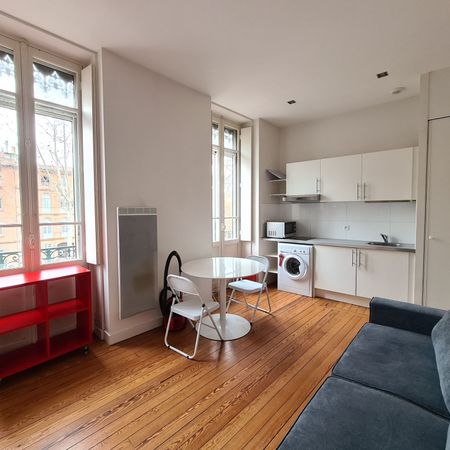 ARCOLE, studio MEUBLE de 20,40 m² - Photo 3