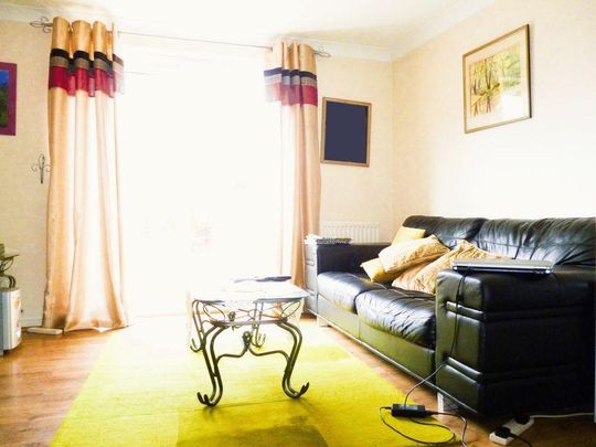 2 bedroom terraced house to rent - Photo 1