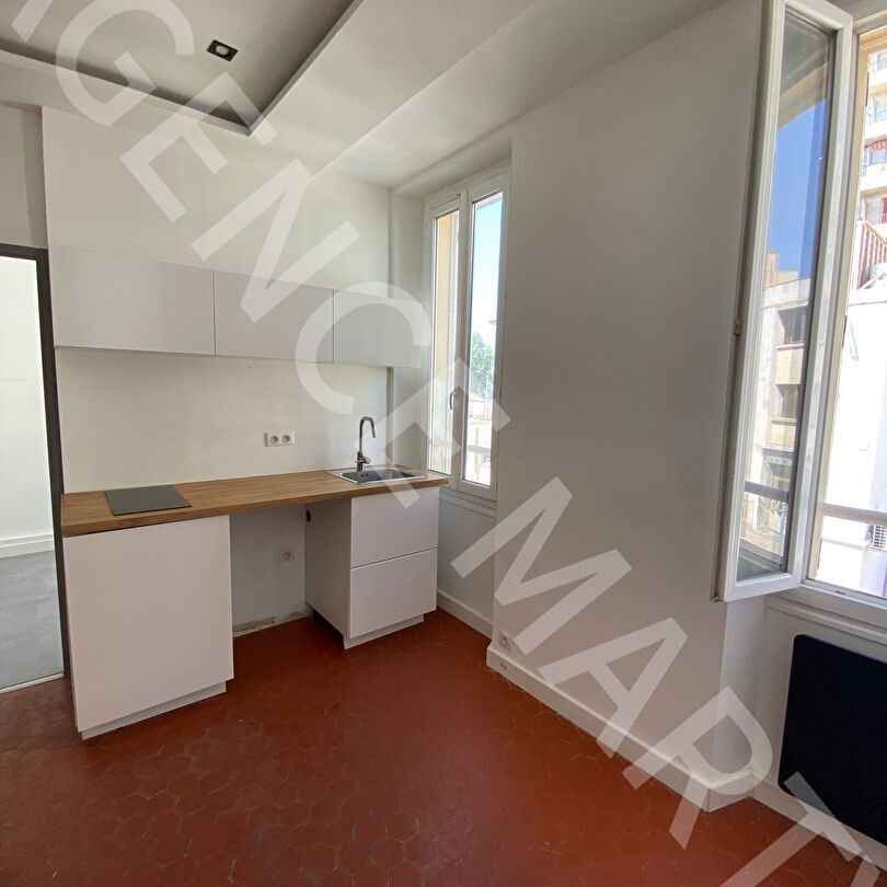 LOCATION APPARTEMENT T2 - 30 M² - 13004 Marseille - Photo 1