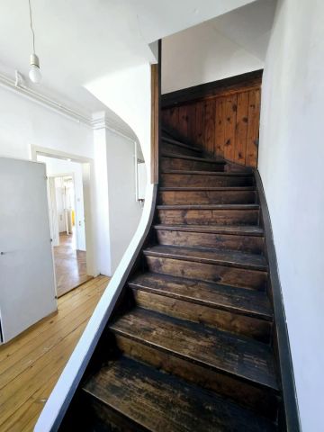 Wohnen wie im eigenen Haus mit Garten! 3 Zimmer + verbaute Loggia + 2 Bäder + 2 WCs - in 1140 Wien - großzügige Mietetage im Schenkweg - Photo 4