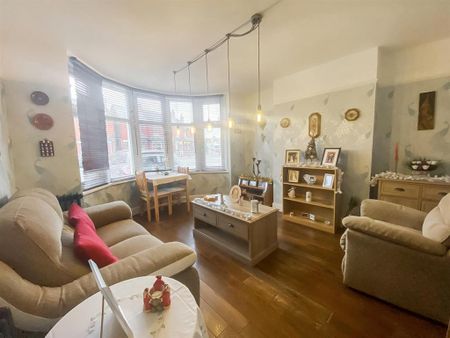 4 bedroom terraced house to rent - Photo 2